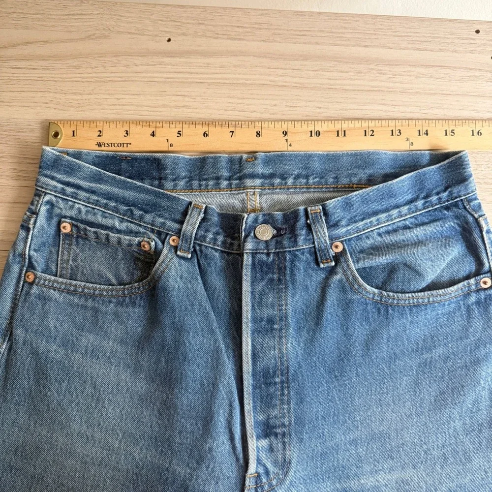 Levis 501xx Vintage 90s Made in USA Straight Leg Blue Denim Jeans 31 x 32